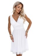 541-4 CELESTINA Elegancka tiulowa sukienka z dekoltem i wiązaniem - biała Numoco basic