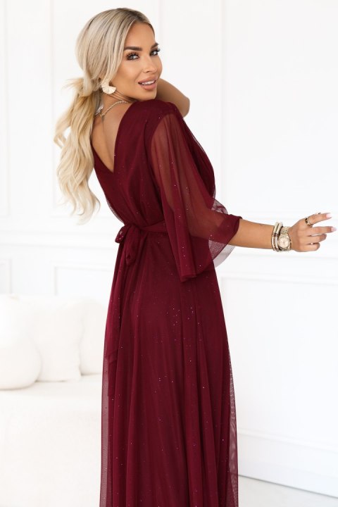 654-6 Długa połyskująca sukienka plus size z dekoltem i transparentnym rękawkiem - bordowa Numoco basic
