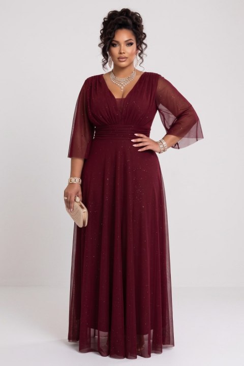 654-6 Długa połyskująca sukienka plus size z dekoltem i transparentnym rękawkiem - bordowa Numoco basic