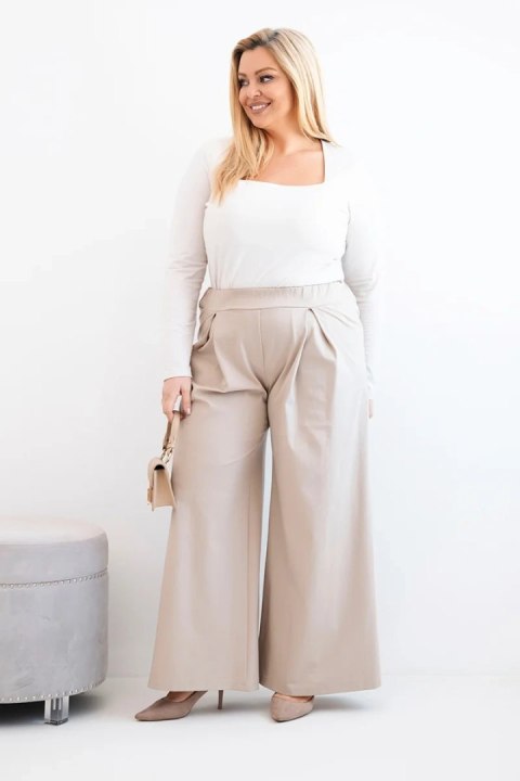 Spodnie damskie Plus Size z szerokimi nogawkami i plisowaniem ciemno beżowe