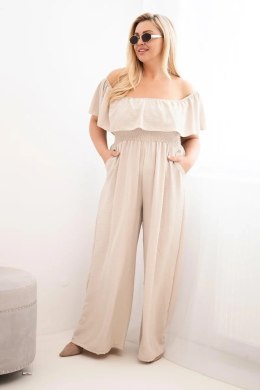Kombinezon damski Plus Size z falbaną i krótkim rękawem beżowy