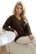 661-2 Ciepły sweter oversize o mięsistym splocie i dekolcie V - czekoladowy Numoco basic