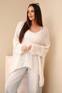 Sweter damski ażurowy oversize z dekoltem V i dłuższym tyłem beżowy