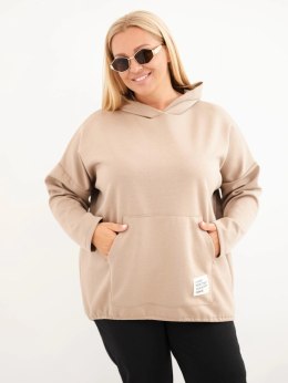 Bluza damska Plus Size wiskozowa z kapturem i kieszenią kangurką camelowa