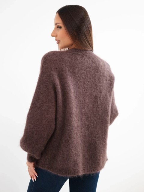 Sweter damski w 80% z kid moheru o luźnym fasonie bez zapięcia brązowy