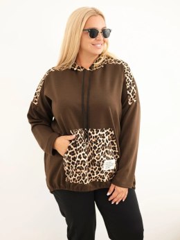 Bluza damska Plus Size wiskozowa z kapturem i wstawkami w panterkę brązowa