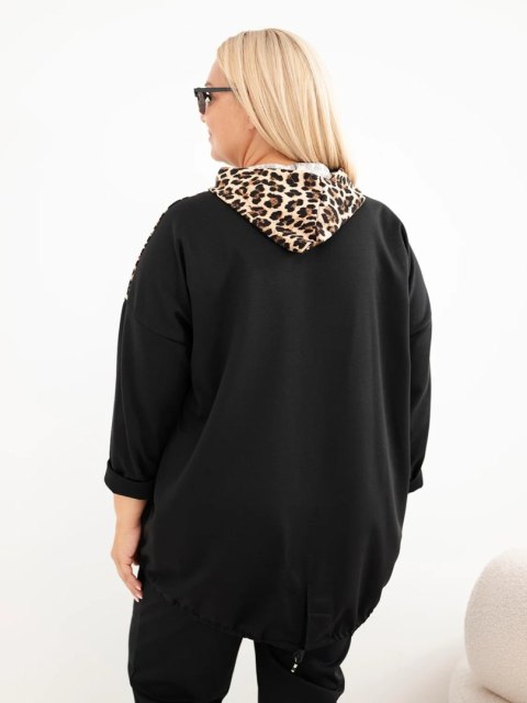 Bluza damska Plus Size wiskozowa z kapturem i wstawkami w panterkę czarna