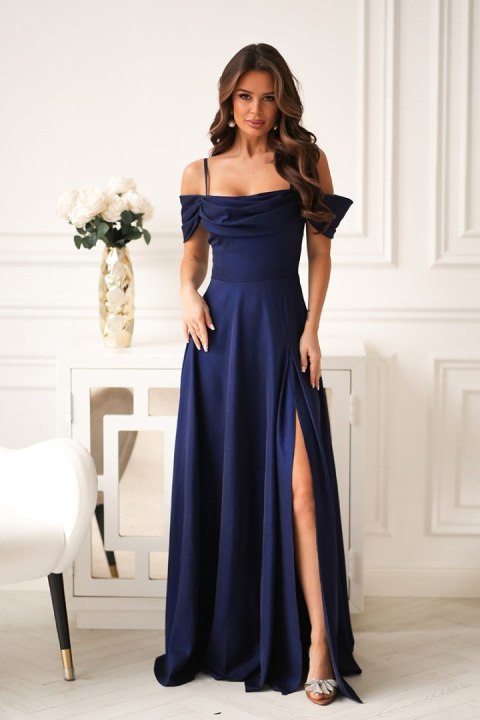 Elegancka Granatowa Sukienka Z Drapowaniem, Rozcięciem I Błyszczącą Tkaniną 330-01 - Granatowy