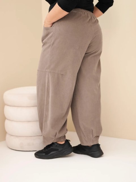 Spodnie damskie bawełniane Plus Size sztruksowe z gumką w pasie i kieszeniami fango