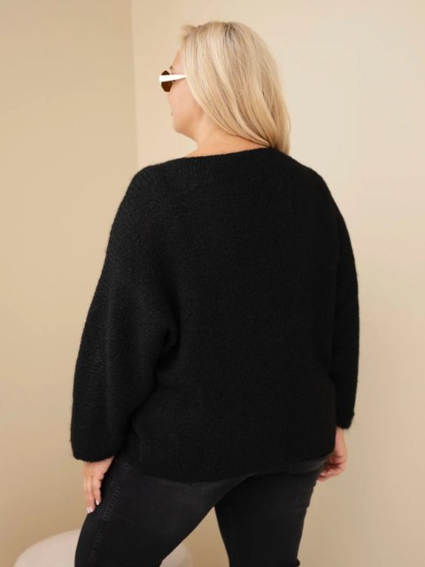 Sweter damski Plus Size z dekoltem V i szerokim rękawem czarny