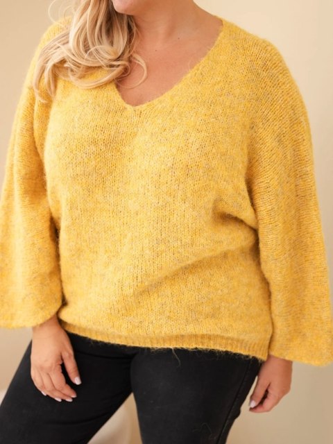 Sweter damski Plus Size z dekoltem V i szerokim rękawem musztardowy