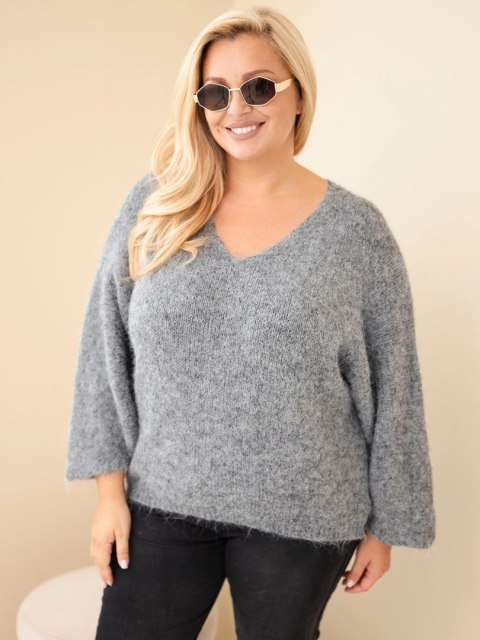 Sweter damski Plus Size z dekoltem V i szerokim rękawem szary