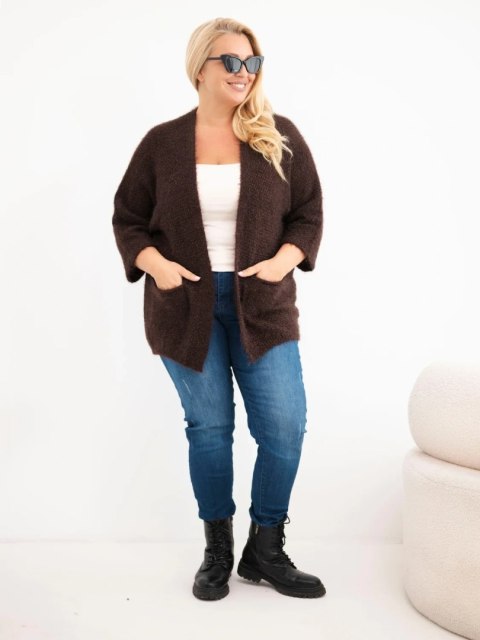 Sweter damski Plus Size z kieszeniami bez zapięcia brązowy