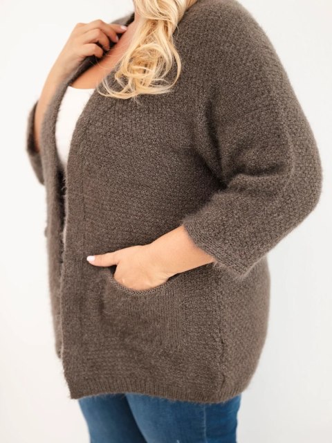 Sweter damski Plus Size z kieszeniami bez zapięcia mocca