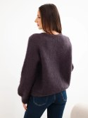 Sweter damski w 80% z kid moheru z długim rękawem i okrągłym dekoltem brązowy