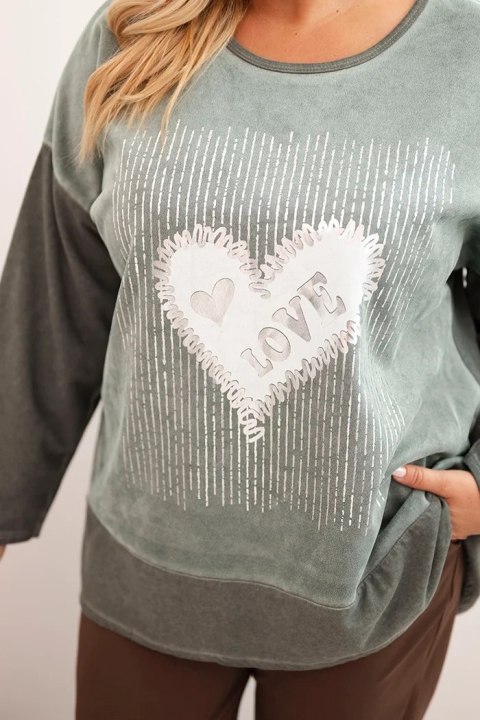 Bluza damska Plus Size bawełniana z nadrukiem serca i troczkami khaki