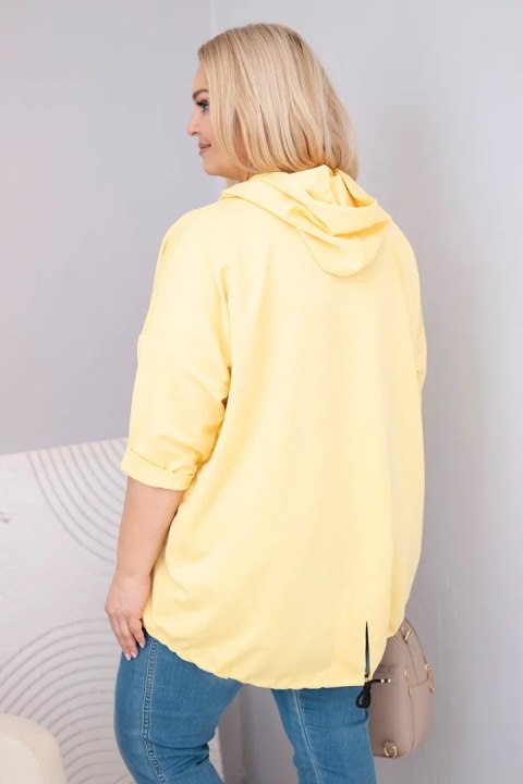 Bluza damska Plus Size masełko z kapturem i kieszenią kangurką żółta