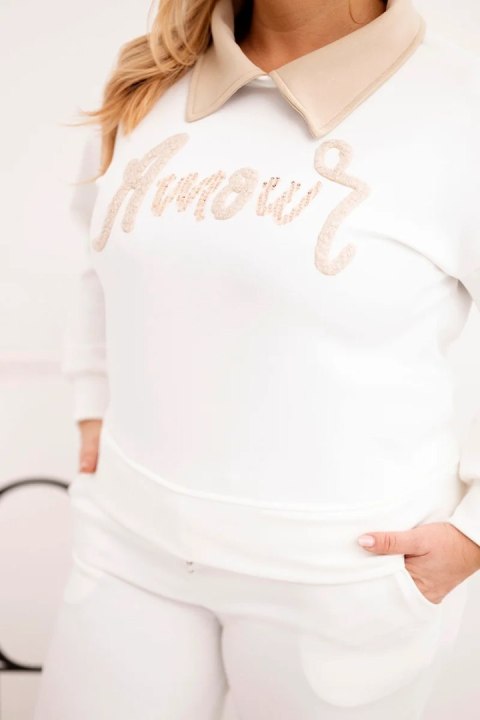 Komplet damski masełko Plus Size z szerokimi nogawkami i kołnierzykiem biały
