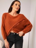 Sweter damski asymetryczny z koronkową wstawką rudy