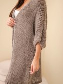 Sweter damski oversize o luźnym splocie bez zapięcia fango