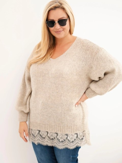 Sweter damski Plus Size z koronkowym dołem ciemny beżowy