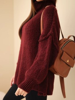 Sweter damski oversize z dodatkiem wełny z golfem i szerokimi rękawami bordowy