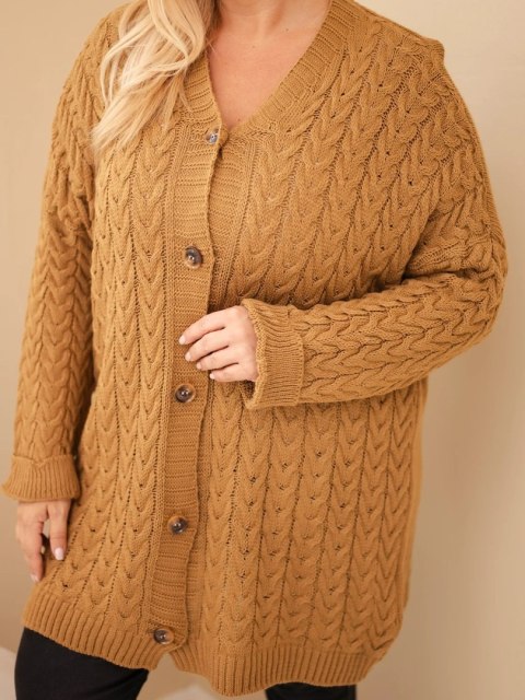 Kardigan damski Plus Size z guzikami i wzorem warkoczowym camelowy
