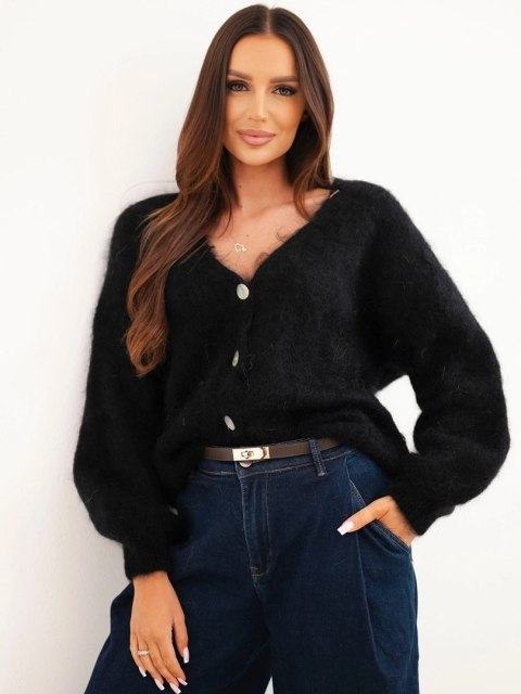 Sweter damski w 80% z kid moheru zapinany na guziki o luźnym kroju czarny