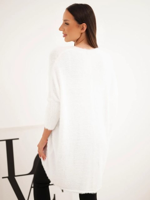 Sweter damski Plus Size z dekoltem V ecru