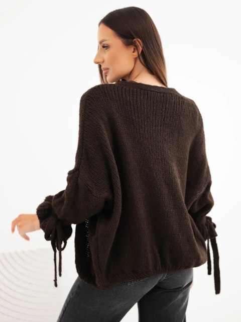 Sweter damski o luźny krój brązowy