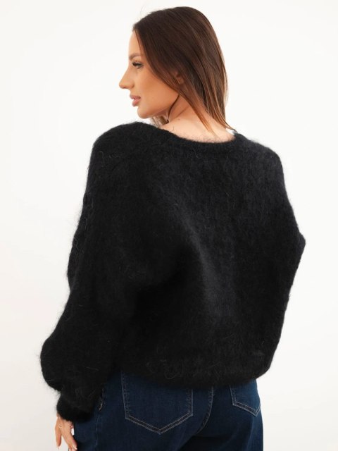 Sweter damski w 80% z kid moheru zapinany na guziki o luźnym kroju czarny
