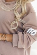 689-1 Komplet dresowy damski z bluzą oversize i spodniami z wiązaniem - cappuccino Numoco basic