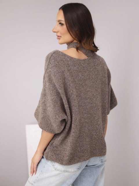 Sweter damski oversize z asymetrycznym dekoltem i półgolfem fango