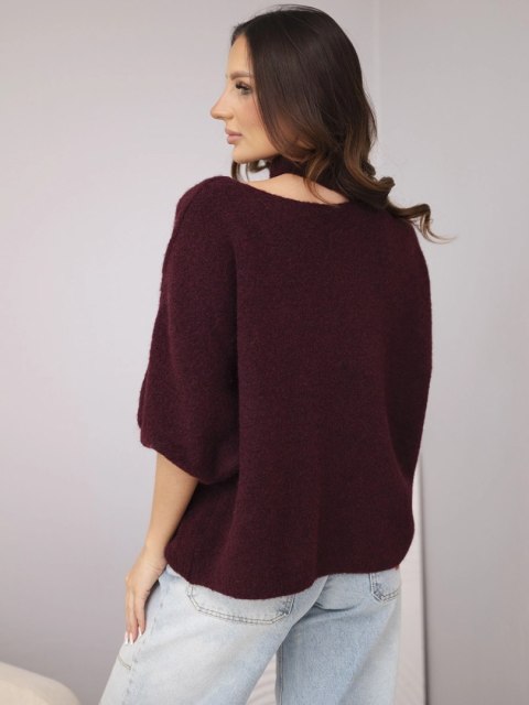 Sweter damski oversize z asymetrycznym dekoltem i półgolfem śliwkowy