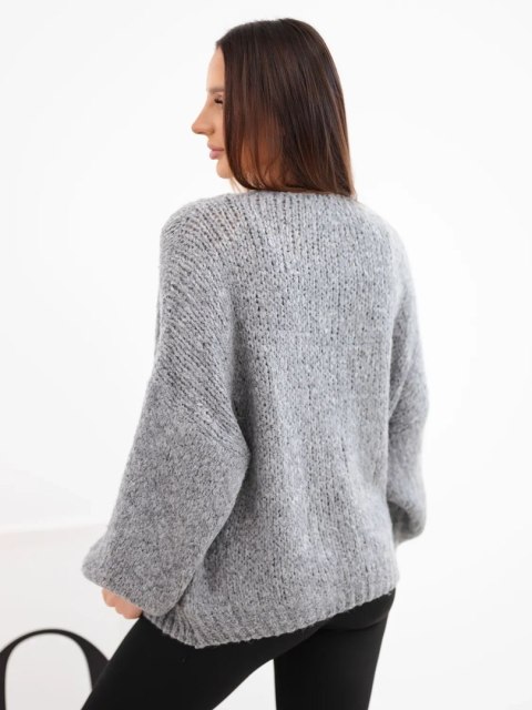 Sweter damski z dodatkiem wiskozy i wełny w zestawie z topem szary