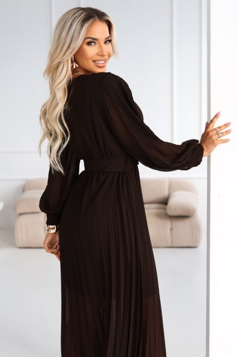 414-11 KLARA plisowana elegancka sukienka midi z paskiem i dekoltem - czekoladowa Numoco basic