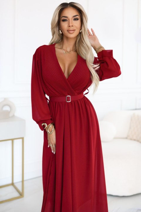 639-1 Elegancka plisowana sukienka maxi z paskiem i kopertowym dekoltem - bordowa Numoco basic