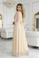 654-2 Długa połyskująca sukienka plus size z dekoltem i transparentnym rękawkiem - szampański beż Numoco basic