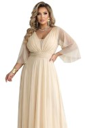 654-2 Długa połyskująca sukienka plus size z dekoltem i transparentnym rękawkiem - szampański beż Numoco basic