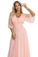 654-4 Długa połyskująca sukienka plus size z dekoltem i transparentnym rękawkiem - brzoskwiniowa Numoco basic