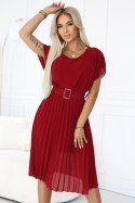 465-5 MIA Plisowana szyfonowa sukienka midi z szerokim paskiem - BORDOWA Numoco basic